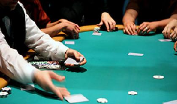 Build a good online poker bankroll with the help of online poker calculators thumbnail
